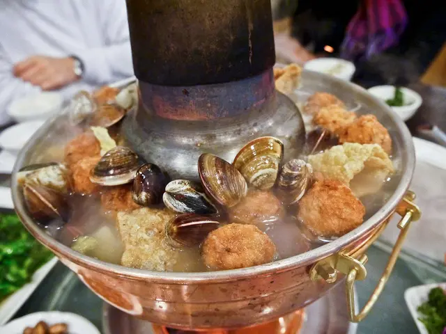 台北 吃酸菜白肉鍋 成家小館 (仁愛店)