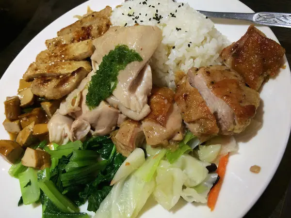 【大安站】元一小館 - 午餐時段一面菜單打通海，主打新加坡料理~