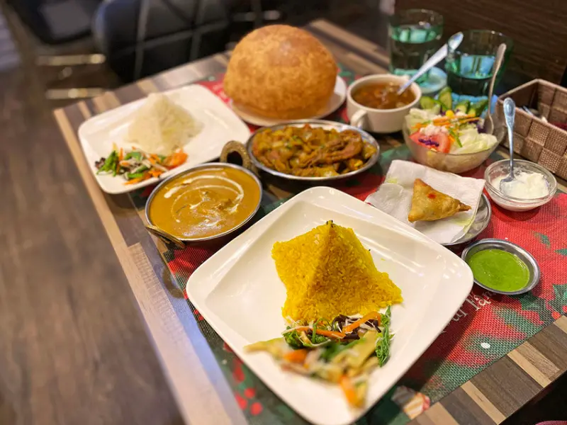 【食記】║台北大安║大安森林公園站．奪愛印度咖哩│30年老字號台北印度餐廳│必嚐招牌印度麥餅與乾燒咖哩│大安區異國料理│台北印度料理推薦(內附菜單)