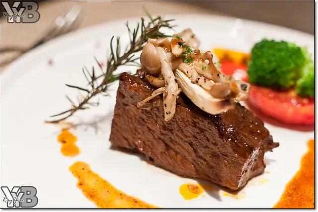 [廣宣] FIJI Water 天然深層礦物水‧夏日美膚小餐會＠MONDO Ristonrante