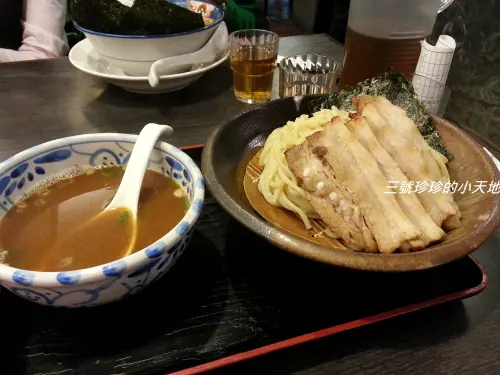 永康街。麵や黑平 。不如預期的叉燒沾麵。