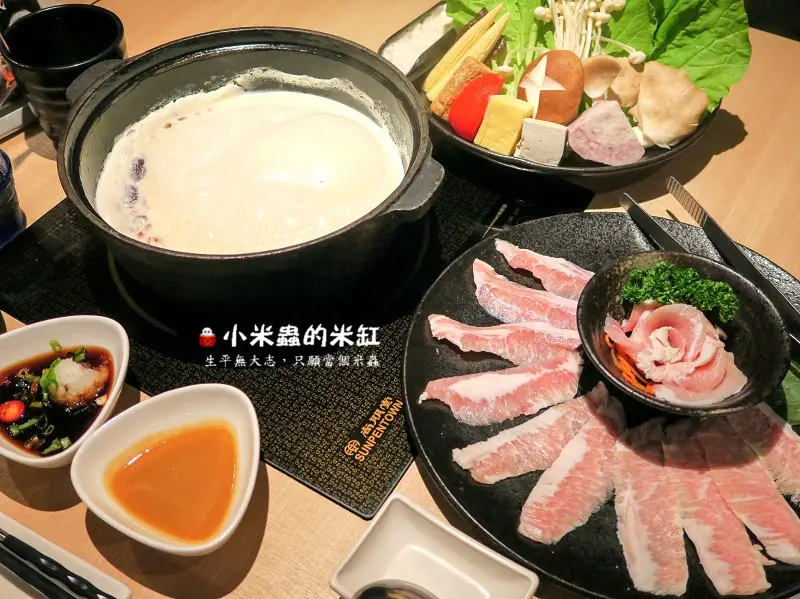 【捷運忠孝敦化站】聚北海道昆布鍋-台北誠品敦南店~熱呼呼的北海道牛奶鍋，冬季限定!