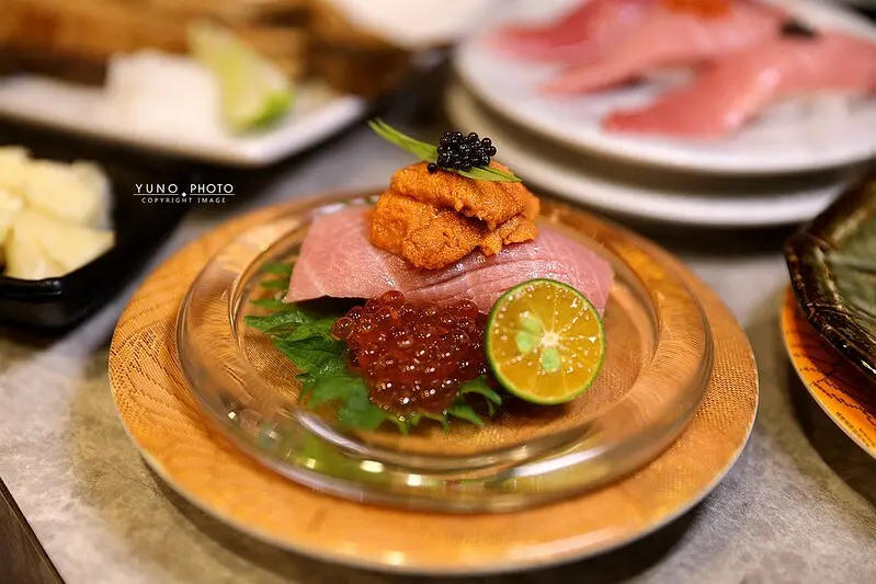 中與志迴轉壽司｜壽司控吃起來！不能去築地 就來老饕最愛的日式定食&磁石迴轉壽司（捷運忠孝復興站）