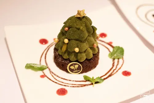 不小心來到了奧地利?甜點華麗，每個都是藝術品-阿瑪迪斯咖啡館