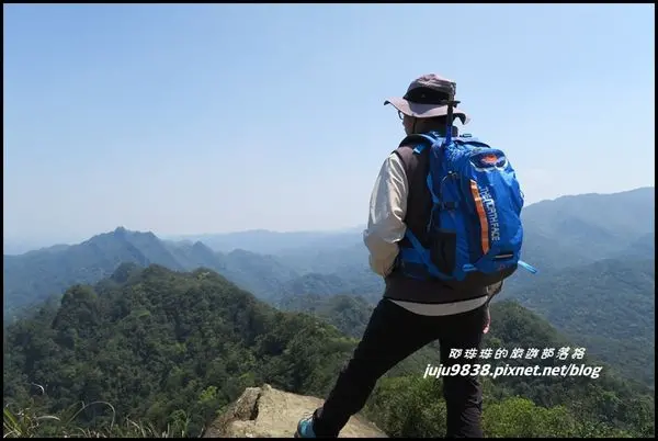 新北。北部三大岩場之一石碇皇帝殿登山步道。