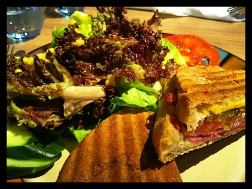 特色咖啡廳*(永康街)酥脆好吃帕里尼-Fudgetori Cafe