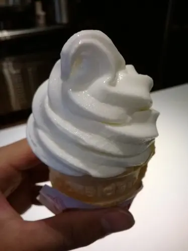 DIY麥當勞升級早餐----霜淇淋鬆餅^^        
      