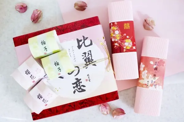 手工喜餅推薦明月堂，給大家最棒的結婚禮物純手工製作