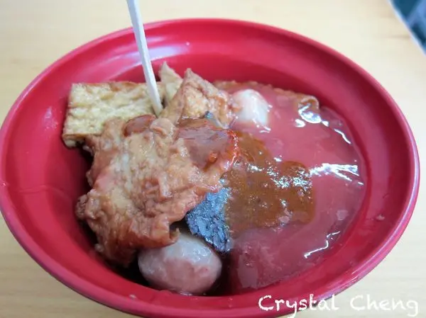 【台北美食推薦】阿婆甜不辣 甜不辣自然甜味Ｑ度味道還不錯 這次蘿蔔不苦推薦！(小吃 東區 國父紀念館 捷運美食)