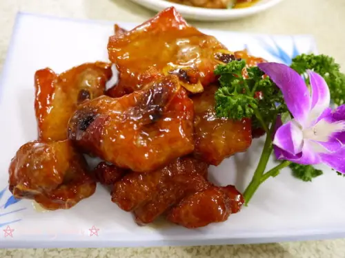 【食記】捷運六張犁站。湘鼎坊。平價熱炒/每道都經典。蔣經國先生的御廚好滋味