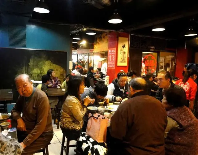 [食記]台北○盛園絲瓜小籠湯包×永樂市場旗魚米粉湯