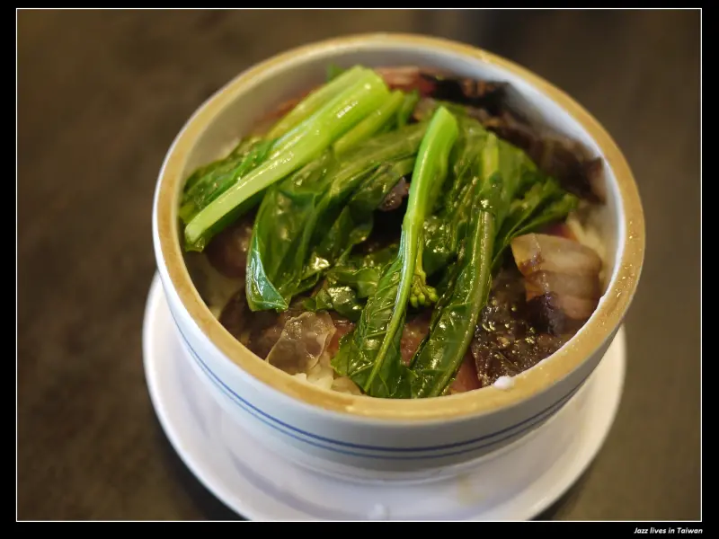 [老友記粥麵館]早一點到才能點的到夢幻的燒鴨唷~~~