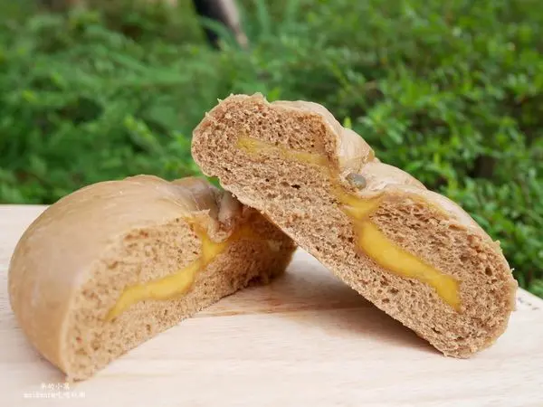 台北東區美食｜老字號潮州包子～包子饅頭種類多樣化，爆漿黑糖包滿滿的內餡，另有宅配團購