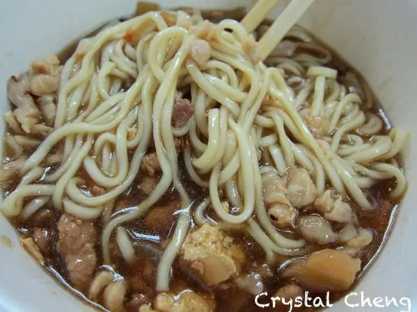 【台北美食推薦】頂好哨子麵 乾麵配料多多的東區老字號麵店(小吃 忠孝復興美食)