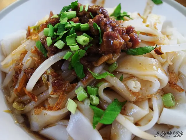 台北天母 天雲扁食~俗又大碗的炸扁食