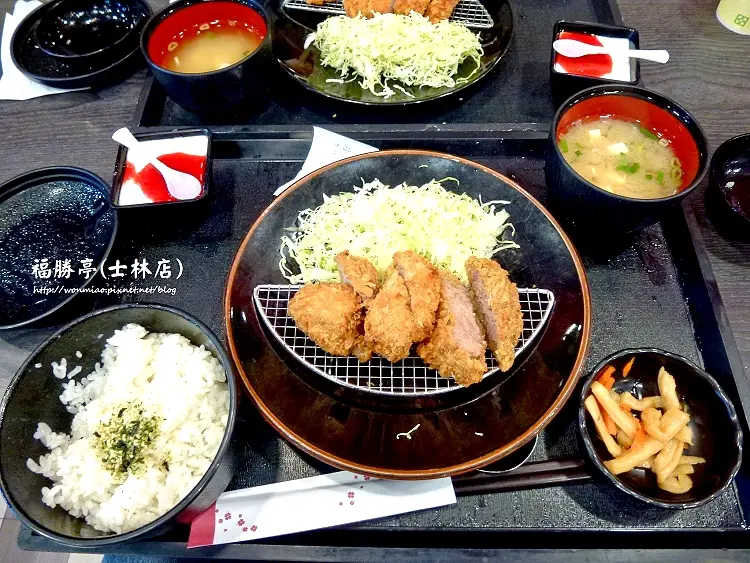 【士林區/平價豬排連鎖店】附餐任你吃到飽 ✿✿ 福勝亭 (士林店) ✿✿              