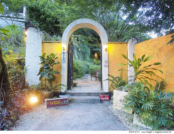 【台北 Taipei】隱身在森林綠意 陽明山菁山街19號咖啡館Yangmingshan        
      