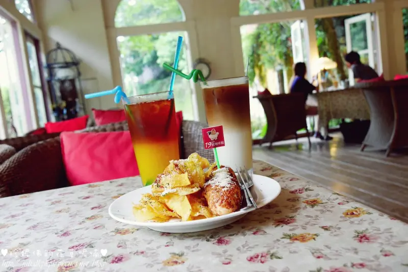 【台北-士林區】陽明山景觀餐廳，環境清幽、不限用餐時間的婚紗外拍景點「19號咖啡館」