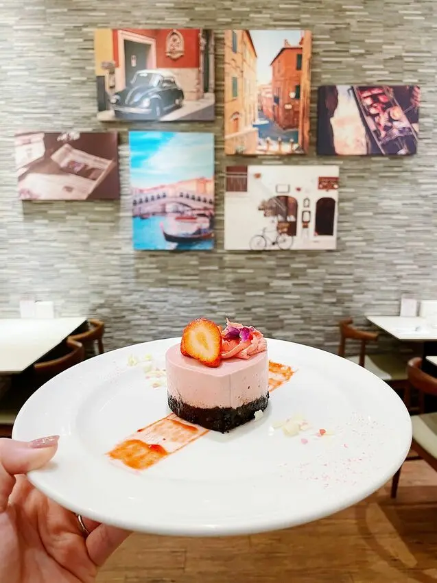 台北芝山站│卡布里喬莎Capricciosa天母SOGO店：2021年粉戀炙愛 情人節套餐│搶先吃│義式料理、義大利麵【附菜單】