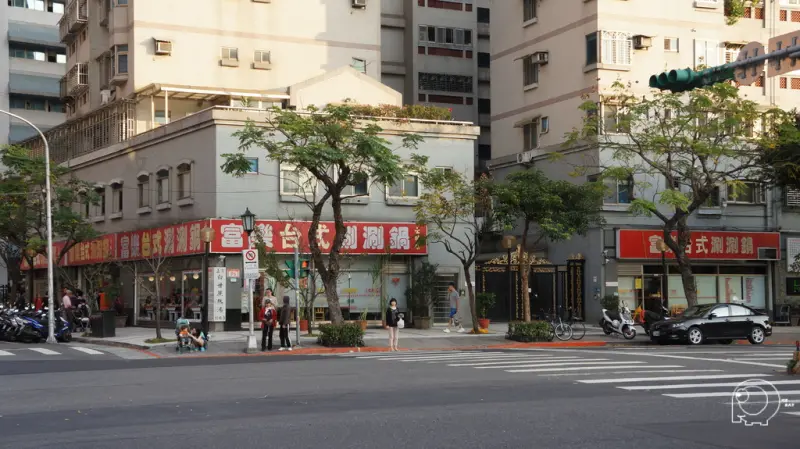 人潮不比夜市遜色的火鍋-富樂台式涮涮鍋@捷運劍潭站@士林夜市