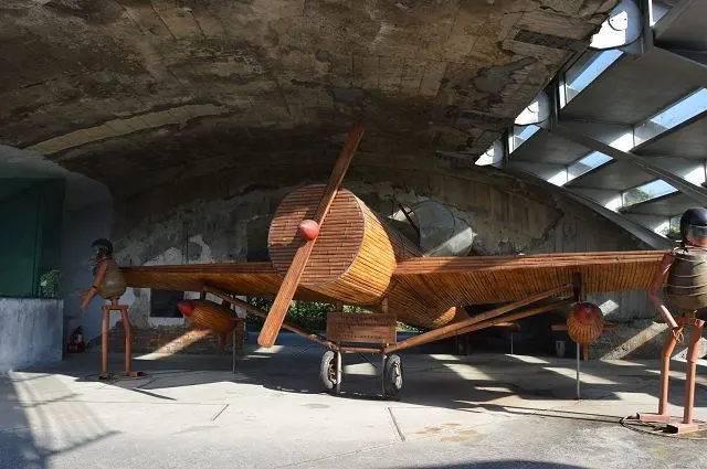 員山機堡~~軍事基地改造的景點．感受神風特攻隊的英勇