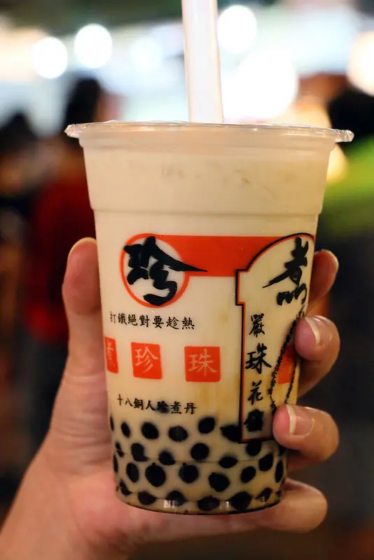 台北。士林～士林夜市美食。旅行應援團推薦！大學生了沒推薦！型男老闆。珍煮丹黑糖飲品專賣店（捷運劍潭站）