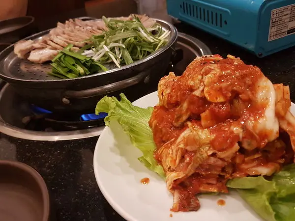 台北美食》徐羅伐韓國料理。韓式。熟悉的血腸最對味。東門站