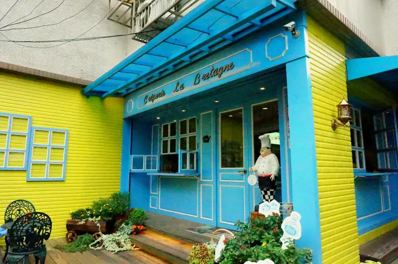 【台北．天母】法蕾薄餅屋－「法式庭園配上美味道地薄餅！」                      