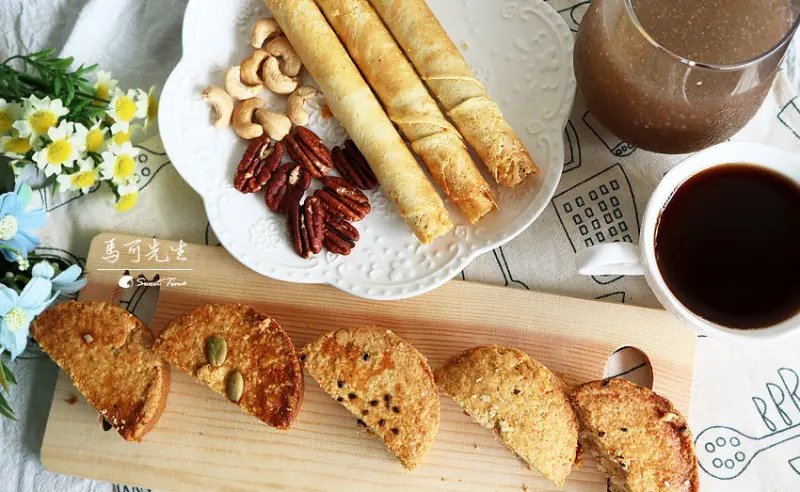 【食記．士林】馬可先生 - 20周年經典雜糧月餅禮盒 / 手工雜糧蛋捲 / 輕焙胡桃腰果禮盒 ღ健康伴手禮推薦ღ