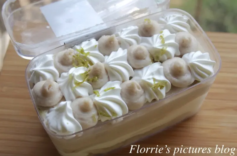 台北士林區美食~全統西點麵包--芋頭寶盒~一不小心就吃完一盒了！