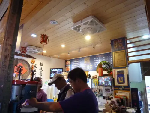 【苗栗】人山人海的桂花巷花茶冰鎮湯圓        
      