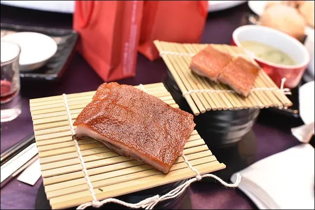 《捷運板南線/台北車站/京站美食》君品酒店頤宮中餐廳9/17-9/19期間限定快閃~香港米其林勝記.澳門葡國料理加路.李家菜.杏香園甜品原價來台!