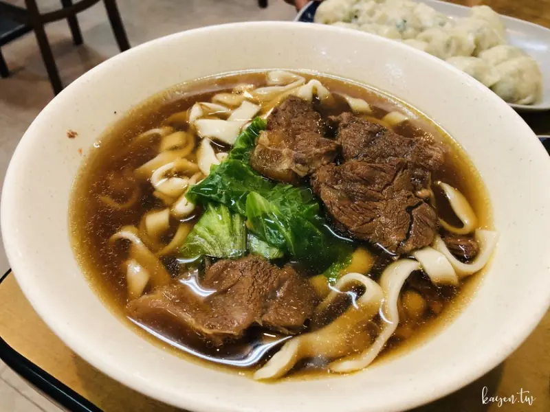【台北大同】吉利牛肉麵（菜單）｜手桿水餃、紅燒牛肉麵｜圓山大龍夜市