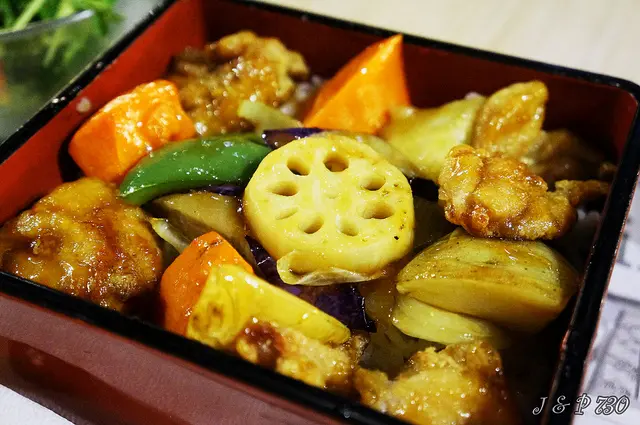台北京站 大戶屋~營養又好吃的雞肉燴黑醋蓋飯