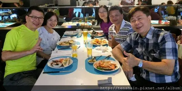 [台北美食]饗食天堂京站店~真的不錯哦~