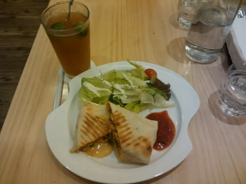 莫凡彼咖啡館 Mövenpick Café (京站店)