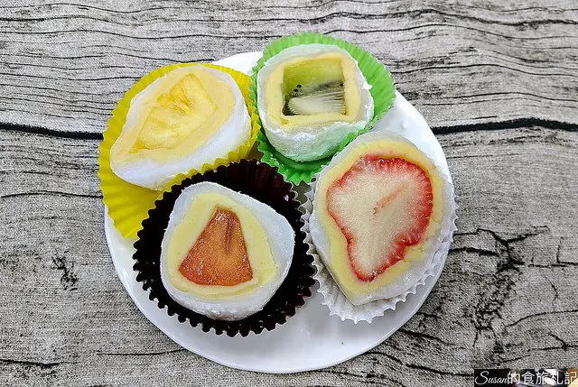 台北美食|咖芳工作室水果大福草莓大福是一定要吃的季節限定的柿子大福還有鳳梨和奇異果 巷弄美食 手作甜點