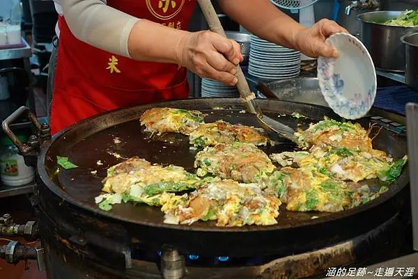 [外帶美食] 寧夏夜市 - 圓環邊蚵仔煎 ~ 米其林餐盤推薦，寧夏夜市必吃美食，優惠外帶套餐
