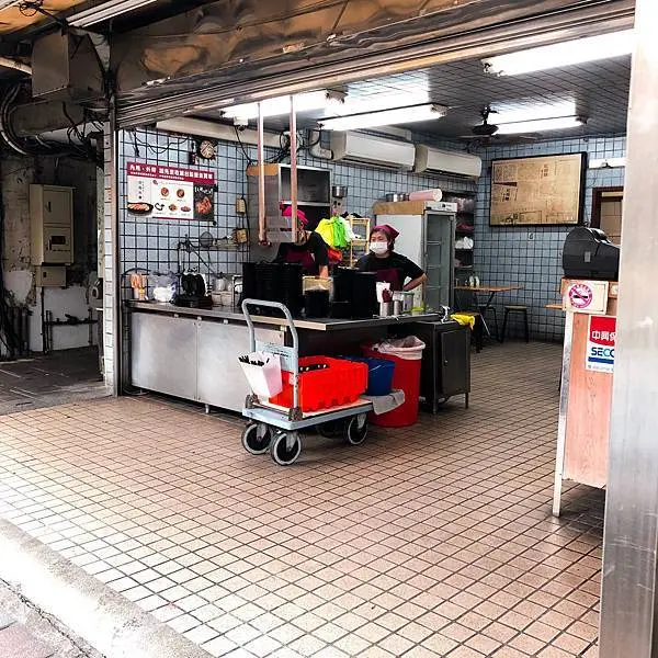 創立於1959年的在地老店－昌吉紅燒鰻(附完整菜單)