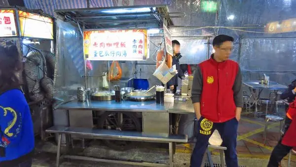 【台北美食】鴨頭正二代滷肉飯-湯頭鮮美的瓜仔肉湯