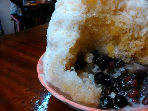 杉味豆花 台北 延三夜市 復古店面 冰沙 豆花 杏仁茶 木製風格