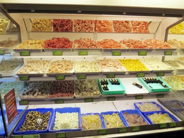 *板橋美食*極鮮火鍋板橋旗艦店，399元火鍋吃到飽!(近捷運新埔站5號出口)