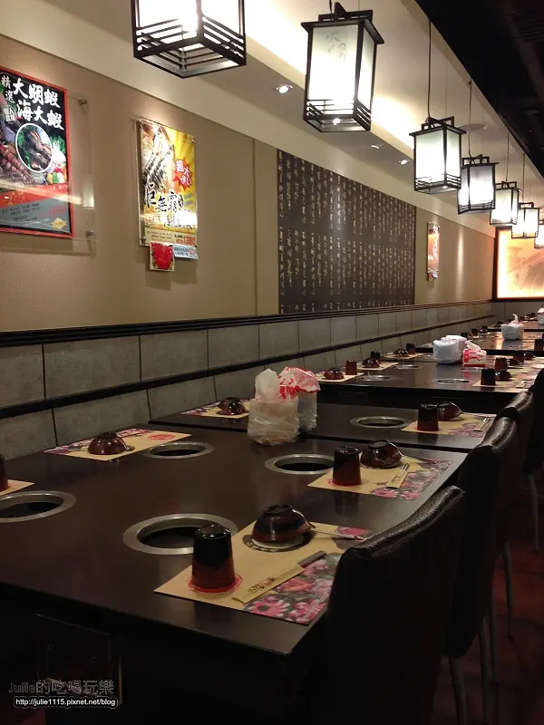 ●食記●火鍋世家(江子翠站)(活蝦、海鮮、牛肉)