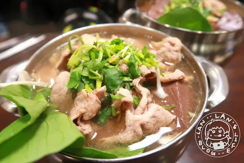 新埔小火鍋 【梁季港式小火鍋】 新埔人氣平價小火鍋 一百多元吃飽飽 - 嵐嵐的饗樂生活誌