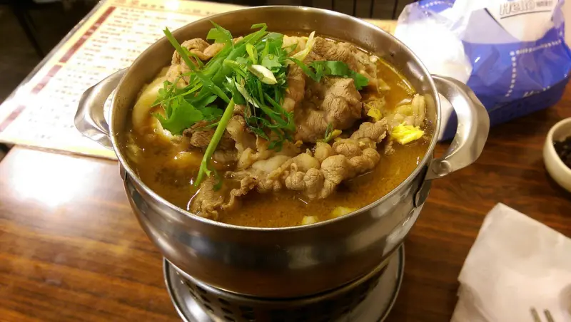 天氣冷颼颼就該來個梁記港式小火鍋