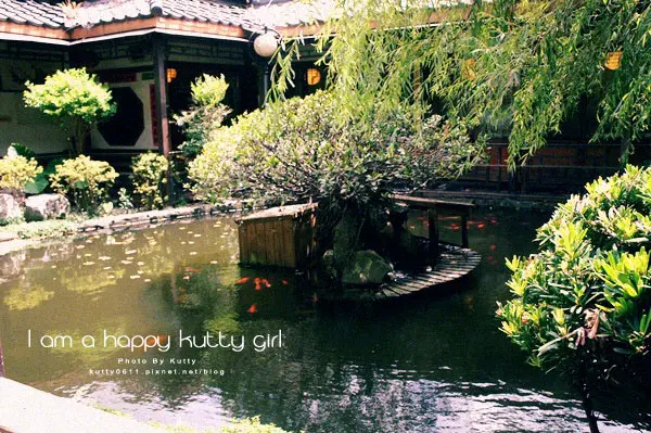 板橋食記│板橋南雅夜市《逸馨園》聊天聚會好場所