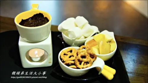 【食記／新北市】甜甜蜜蜜的下午茶♪♪in Joy chocolate♪♪                
      