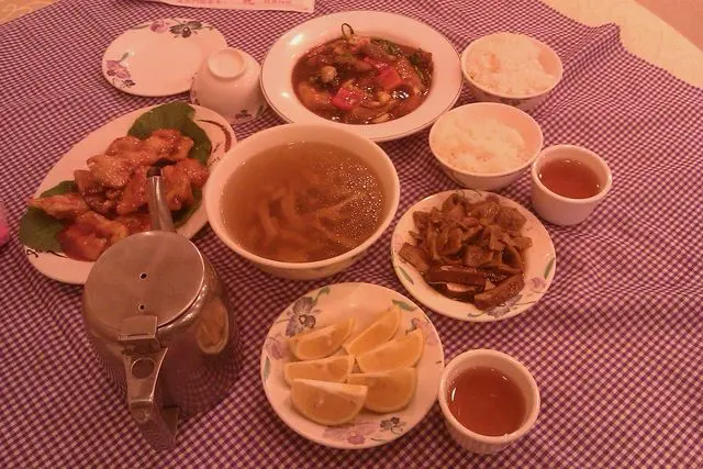 俗櫊大碗～展苑素菜餐廳