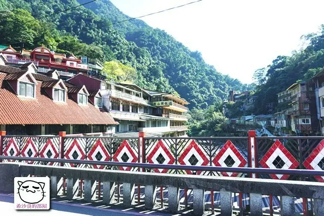 烏來觀光．最輕鬆的走法也好看好吃好玩──烏來老街、烏來里聚落