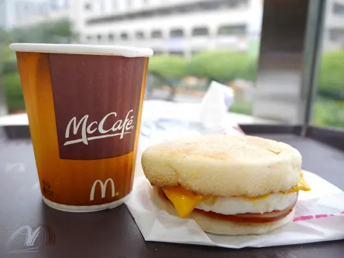 陰錯陽差的麥當勞滿福堡早餐*新店七張麥當勞